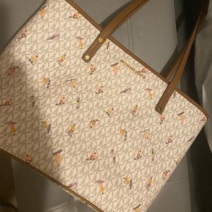 Micheal kors tote